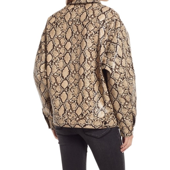 NWT Good American Good Oversized Trucker Jacket in Neutral Snake Size Large - Picture 3 of 4